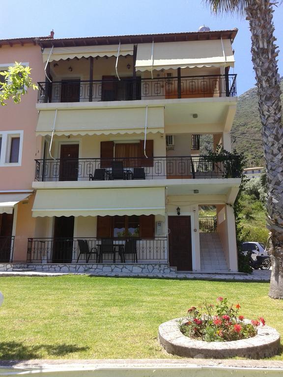 Aggeliki Apartments Nikiana Zimmer foto